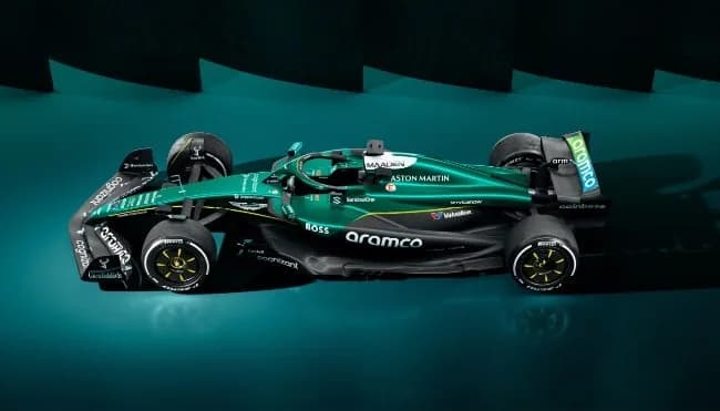 Via i veli alla Aston Martin AMR25