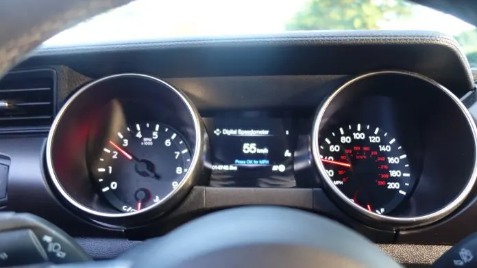 Nuovi cruscotti delle auto, come favoriscono la sicurezza sulle strade