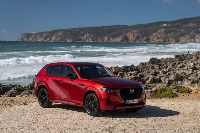 Mazda CX-60, con il restyling si guida ancora meglio