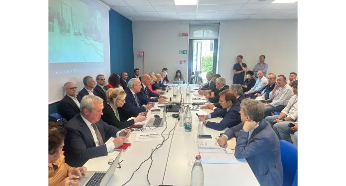 Contratto Stellantis, firmato l’accordo per il secondo biennio economico con i sindacati