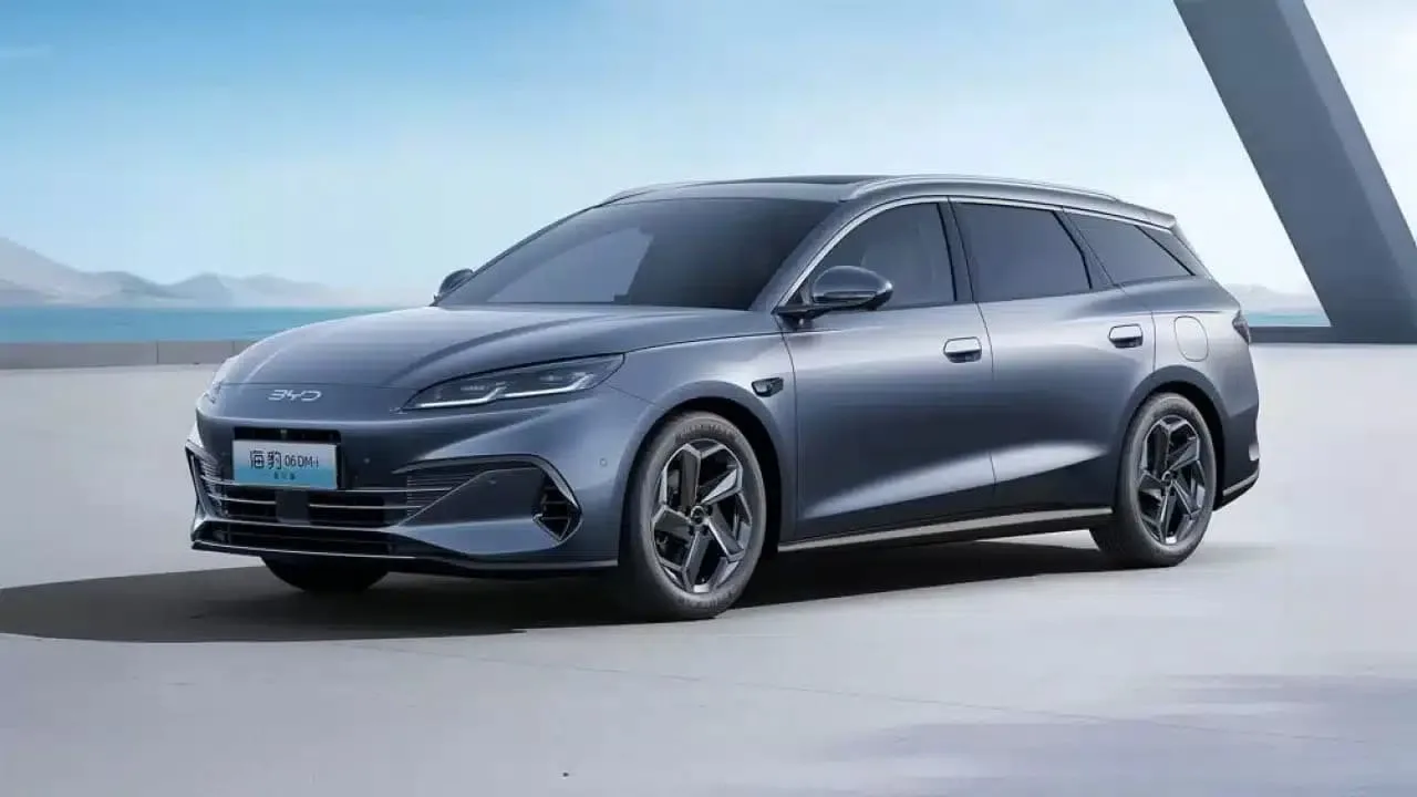 BYD Seal 6 DM-i Touring, la station wagon con un powertrain super ibridi