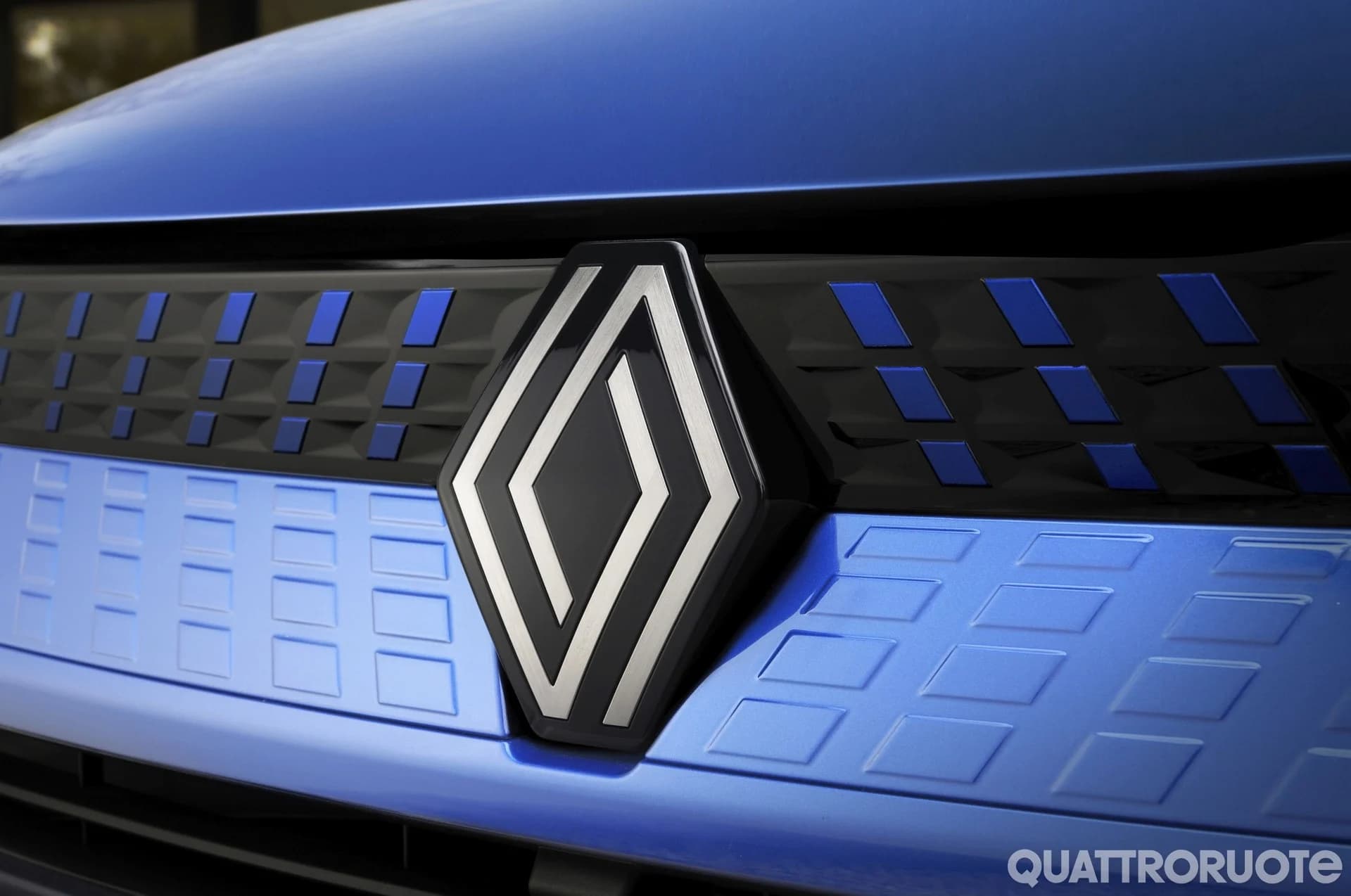 Renault cambia strategia: meno ingegneri, sviluppo e progettazione riorganizzati