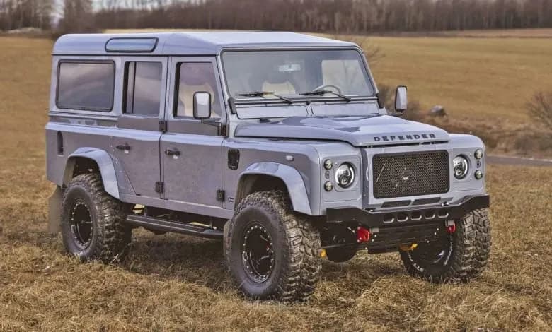 Restauro Land Rover Defender: Helderburg Byzek D110 da 322.000 euro