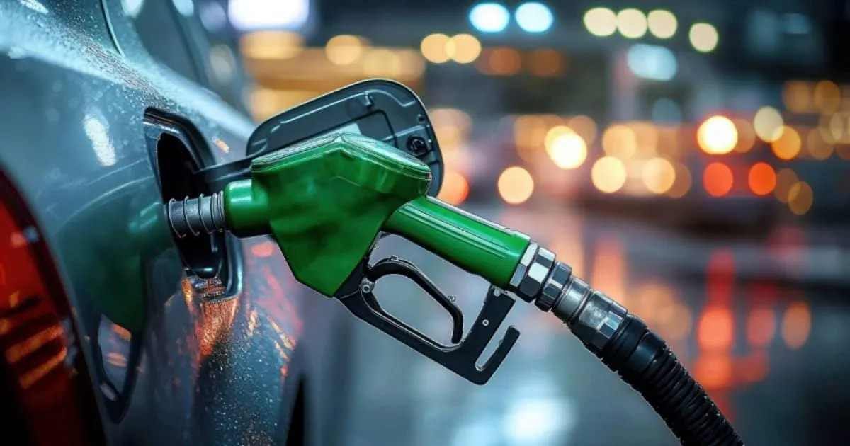 Carburanti ancora giù: quanto costano oggi benzina e gasolio