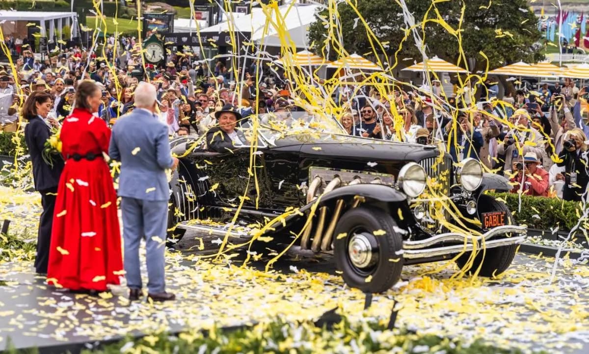 Pebble Beach incorona Hollywood: vince la Duesenberg di Clark Gable